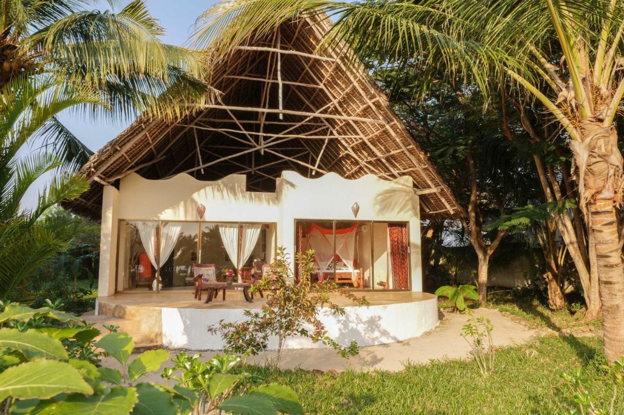 The Zanzibari Hotel Nungwi Exterior photo